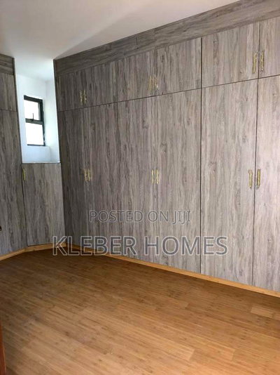 4bdrm Townhouse/Terrace in Lavington for sale - Image 9