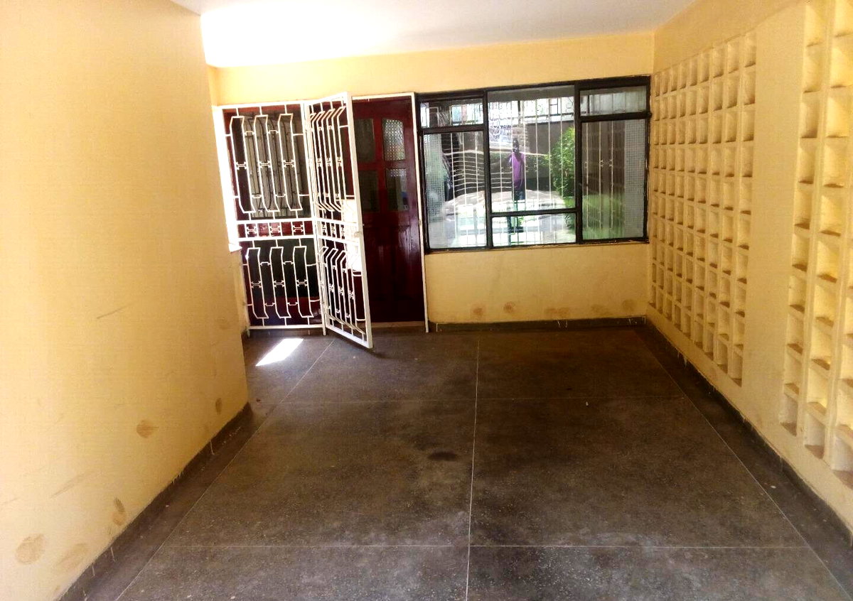 4BR Townhouse with Guest Room & DSQ in Secure Lavington Estate