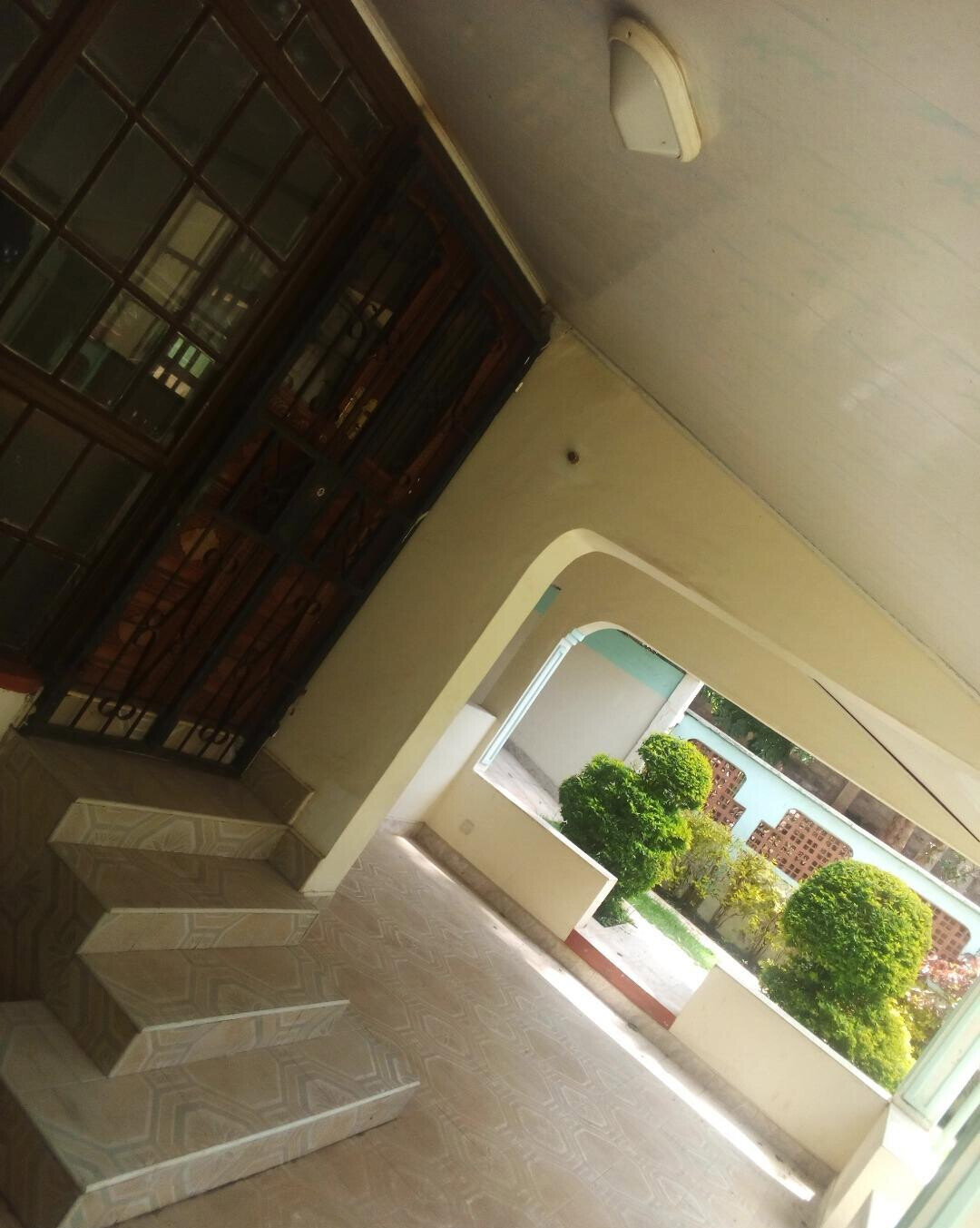 4BR Townhouse with Guest Room & DSQ in Secure Lavington Estate