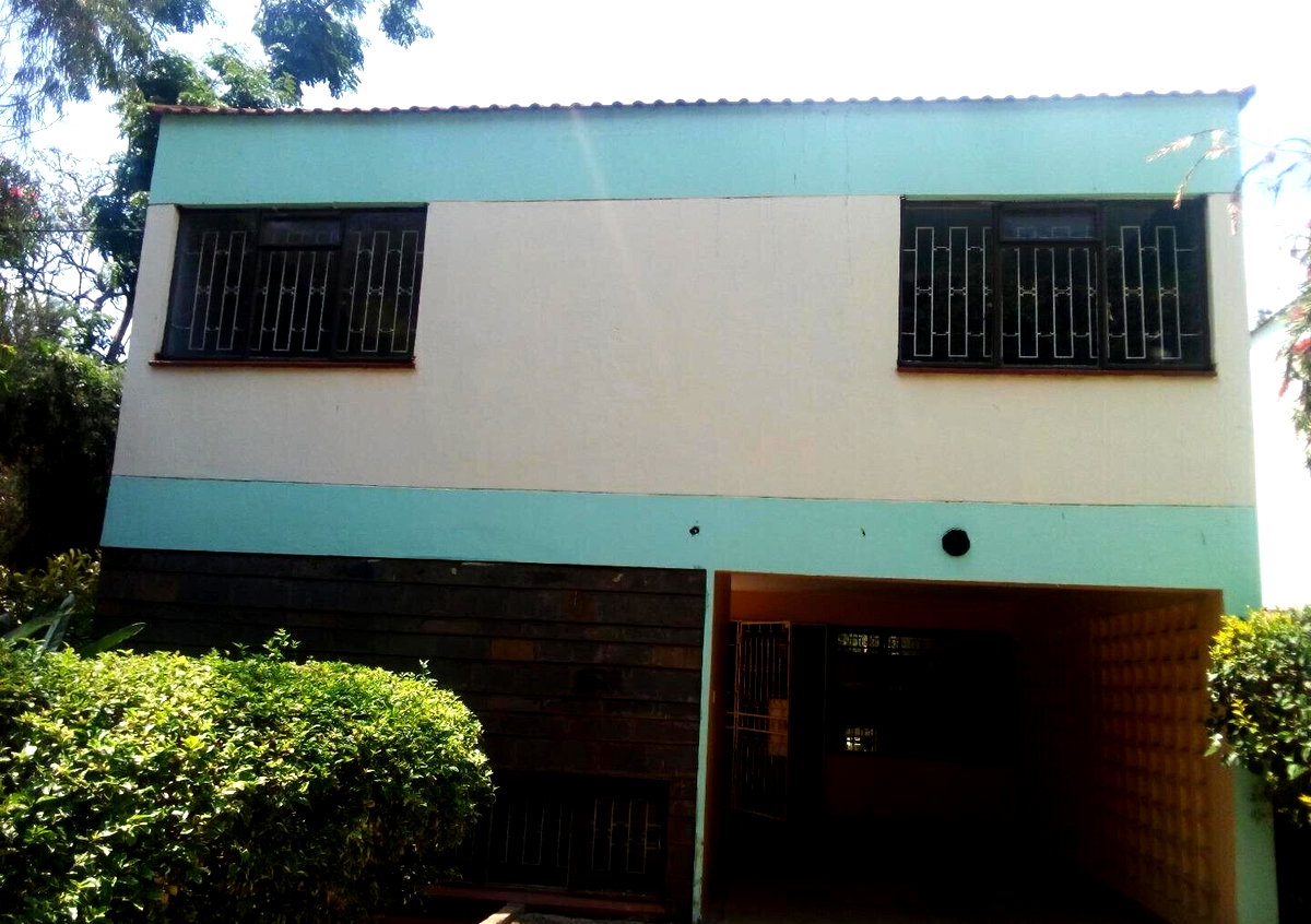 4BR Townhouse with Guest Room & DSQ in Secure Lavington Estate