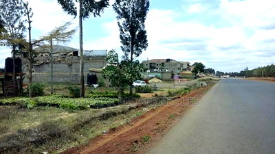 Commercial 40/80 Plot Touching Tarmac in Makuyu - Image 2