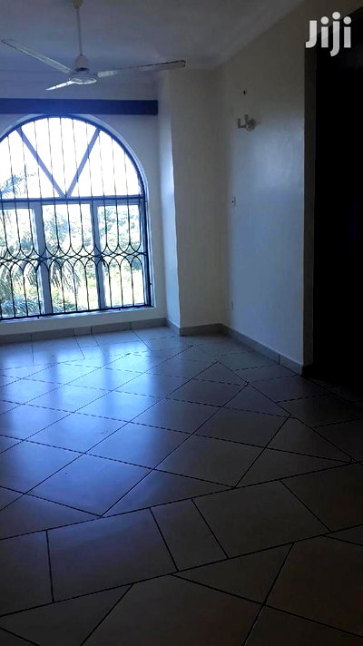 For Sale 3 Bedrooms Apartments Nyali - Image 4