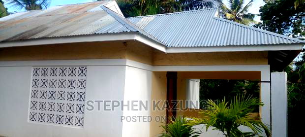 Furnished 2bdrm Bungalow in White House Villa for rent