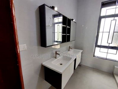 4bdrm Mansion in Golf View Estate, Thika for sale - Image 11