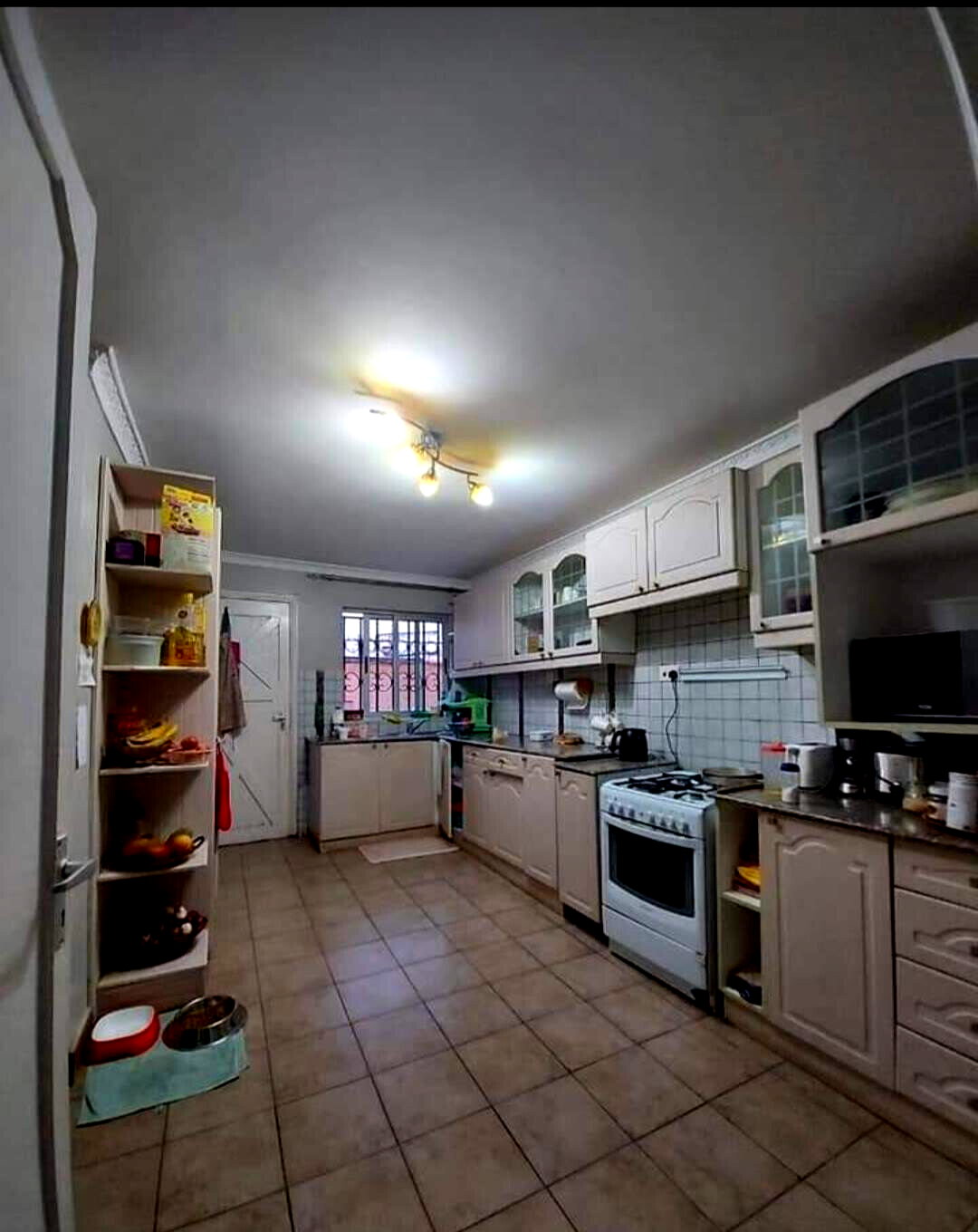 4-Bedroom Townhouse with Natural Light & Garden - Lavington