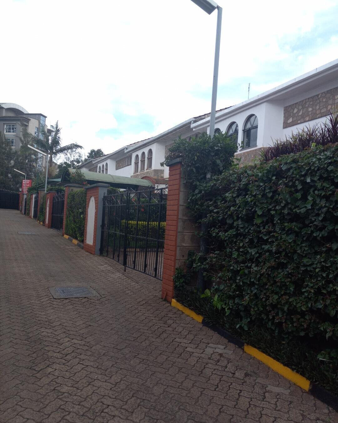 Spacious 4-Bed Townhouse Near Waiyaki Way - Westlands