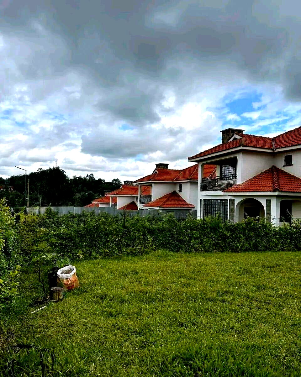 4BR All-Ensuite Villa with Fireplace & Private Gate - Ngong