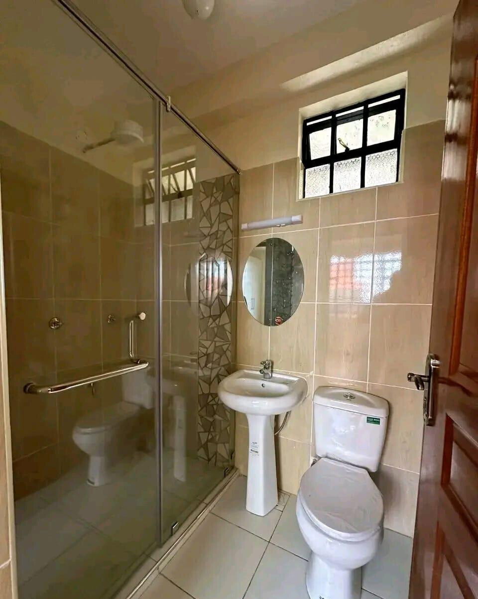 4BR All-Ensuite Villa with Fireplace & Private Gate - Ngong