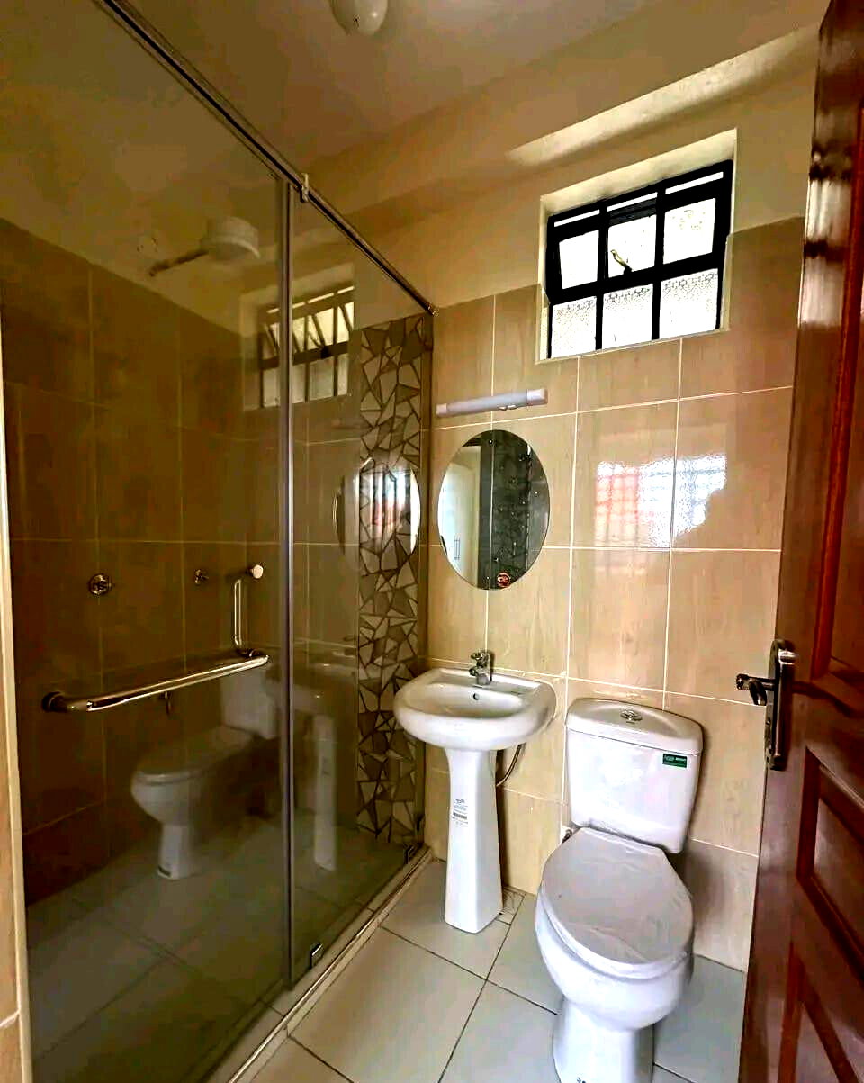 4BR All-Ensuite Villa with Fireplace & Private Gate - Ngong