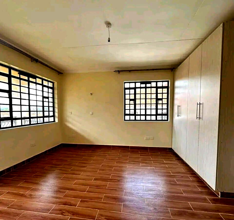 4BR All-Ensuite Villa with Fireplace & Private Gate - Ngong
