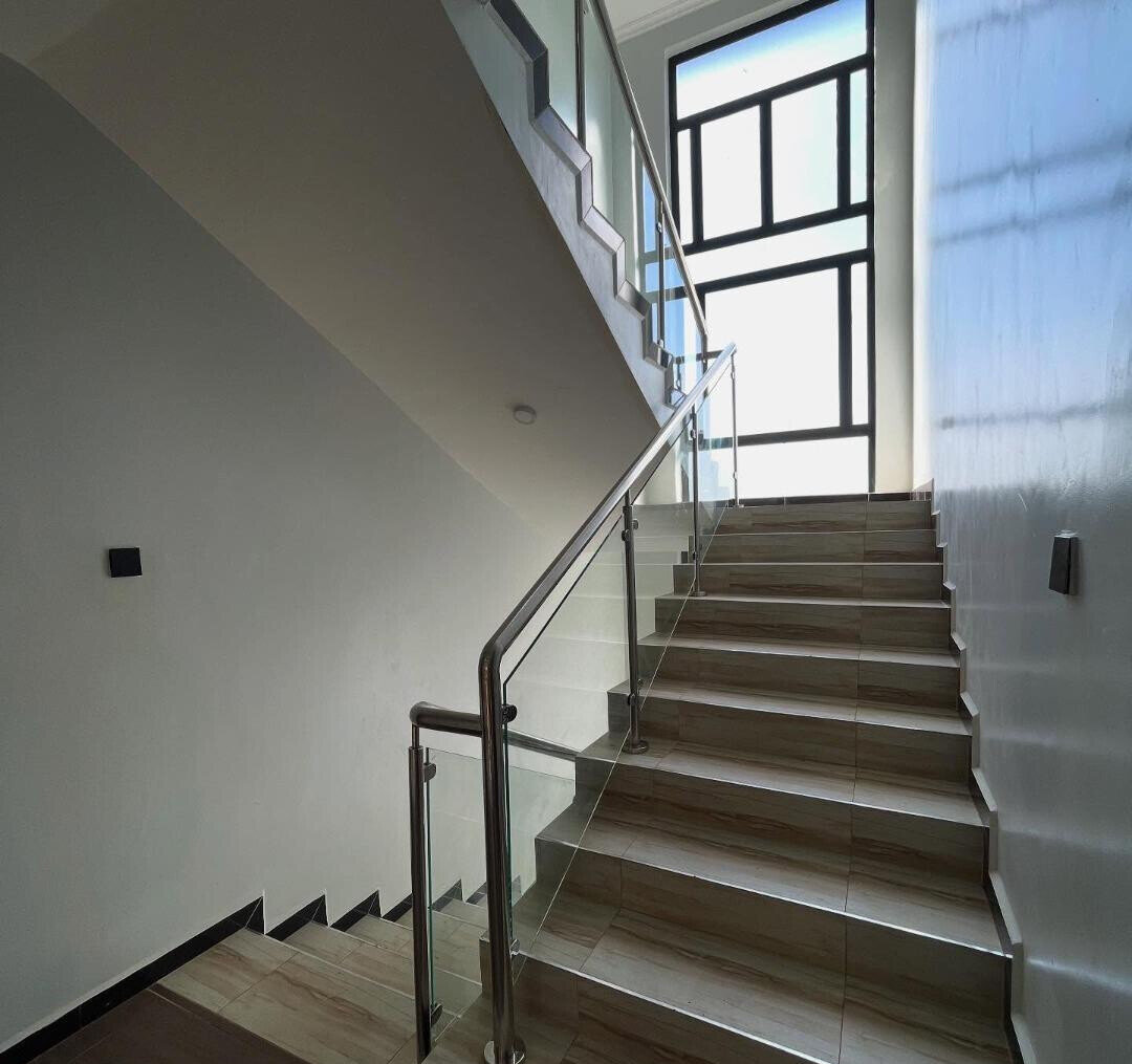 4BR All-Ensuite Townhouse with DSQ & Office - Ruiru Mugutha