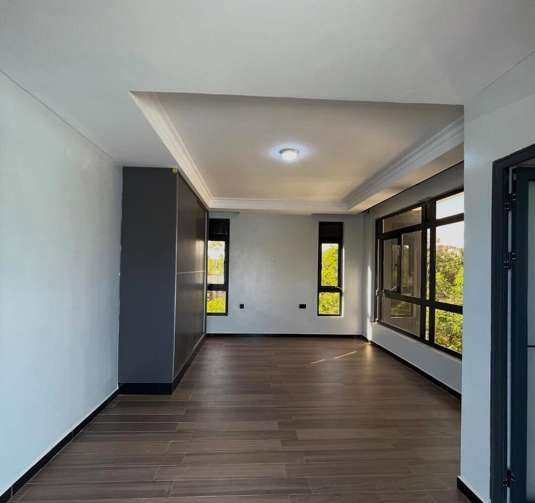 4BR All-Ensuite Townhouse with DSQ & Office - Ruiru Mugutha