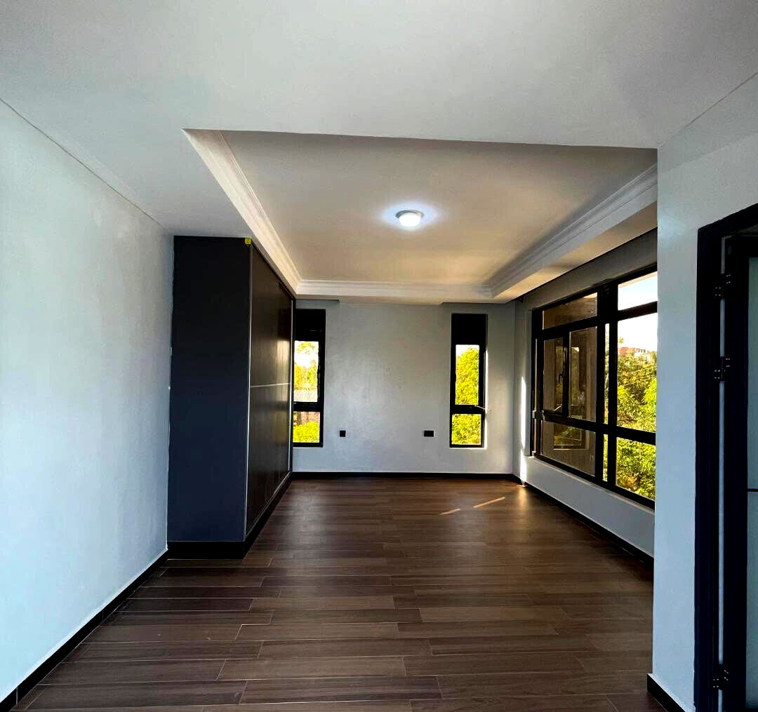 4BR All-Ensuite Townhouse with DSQ & Office - Ruiru Mugutha