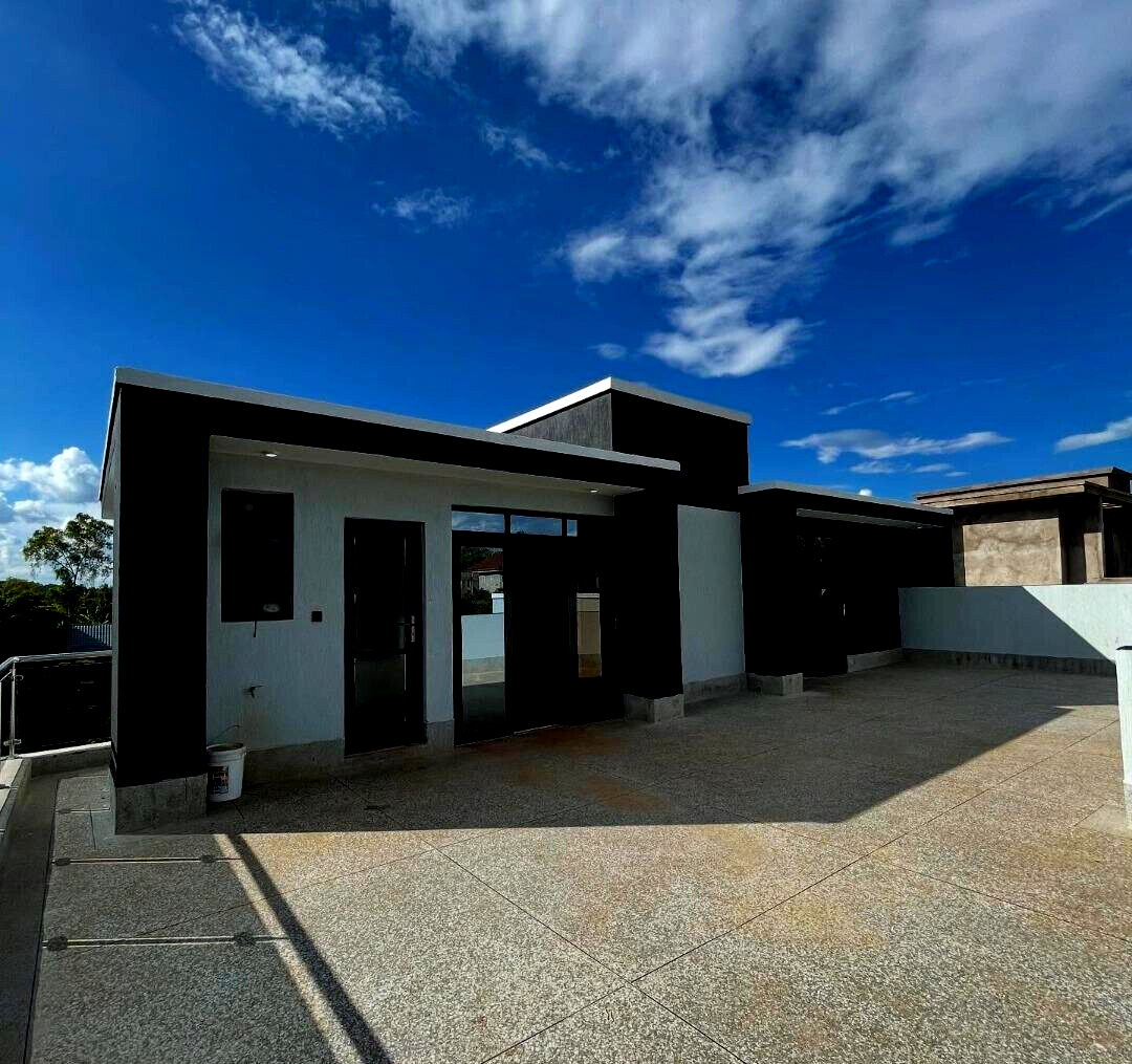 4BR All-Ensuite Townhouse with DSQ & Office - Ruiru Mugutha