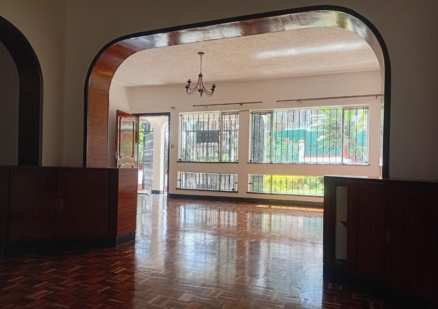 4-Ensuite Townhouse with DSQ & Flower Garden - Brookside, Westlands