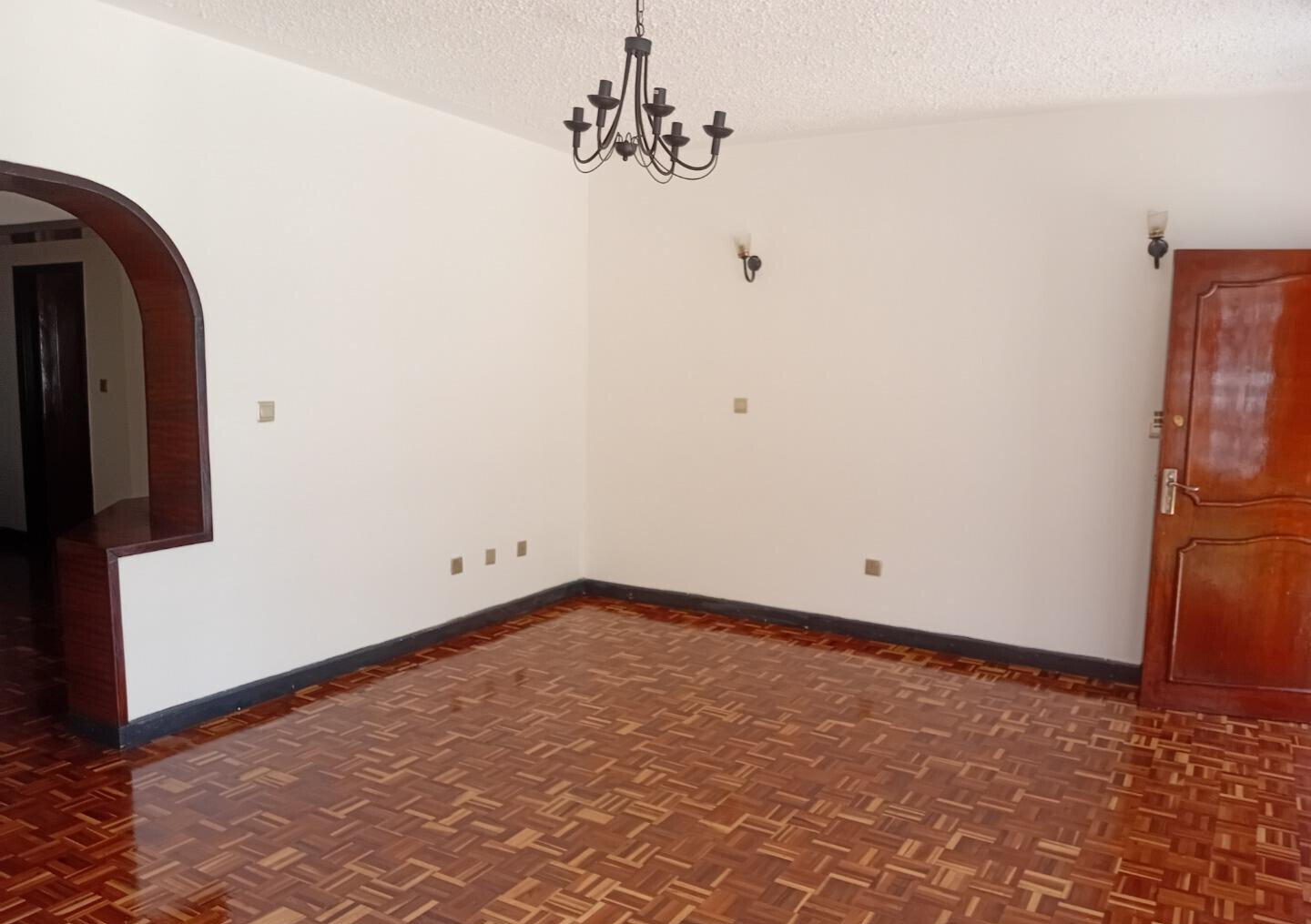 4-Ensuite Townhouse with DSQ & Flower Garden - Brookside, Westlands