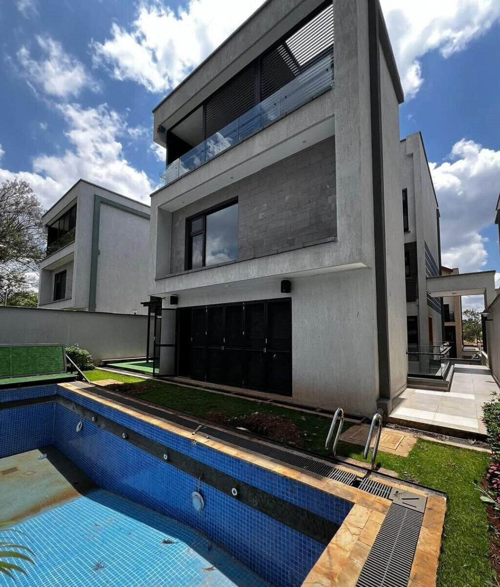 5-Ensuite Townhouse with Private Lift & Pool - Lavington