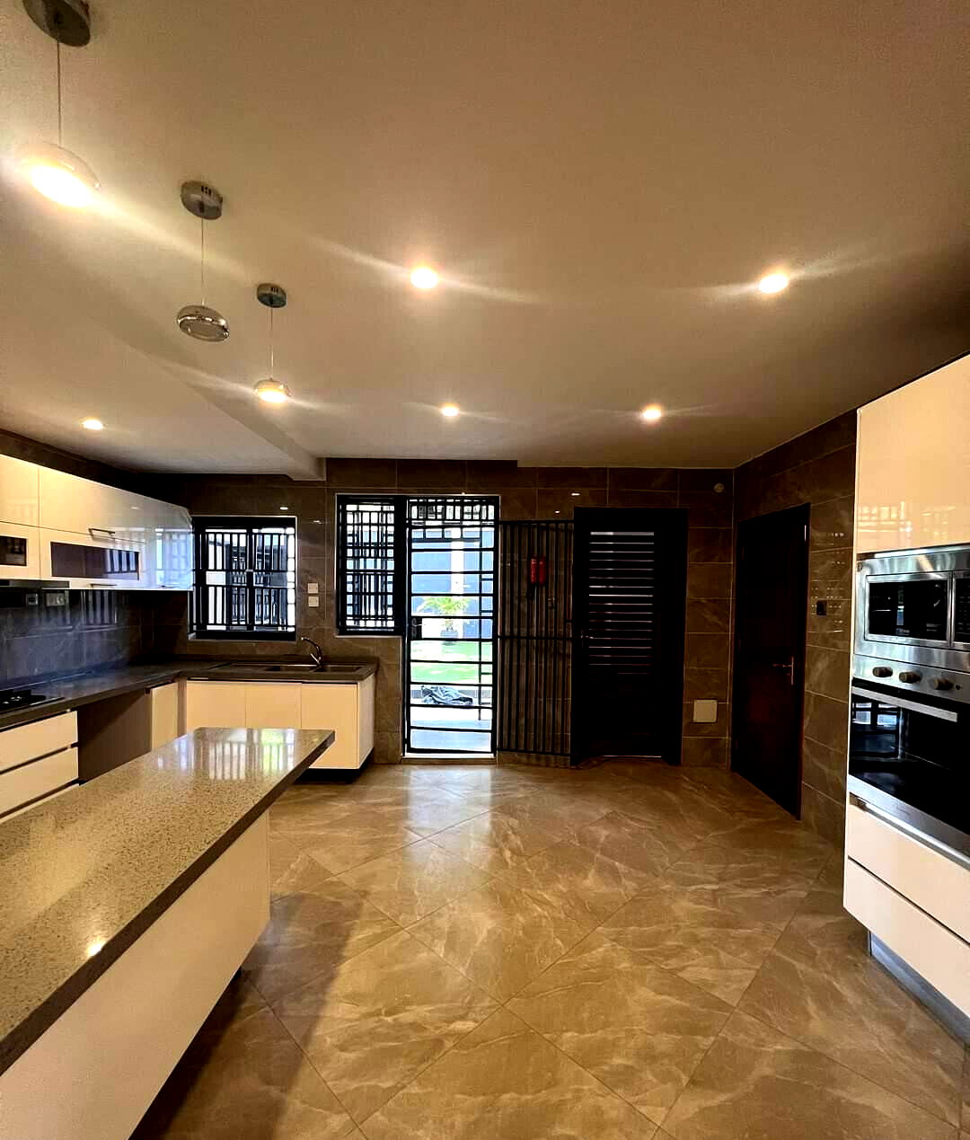 5-Ensuite Villa in Exclusive 5-Unit Gated Community – Lavington
