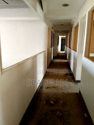 7980sqft Executive Office in a Very Strategic Location - Image 4