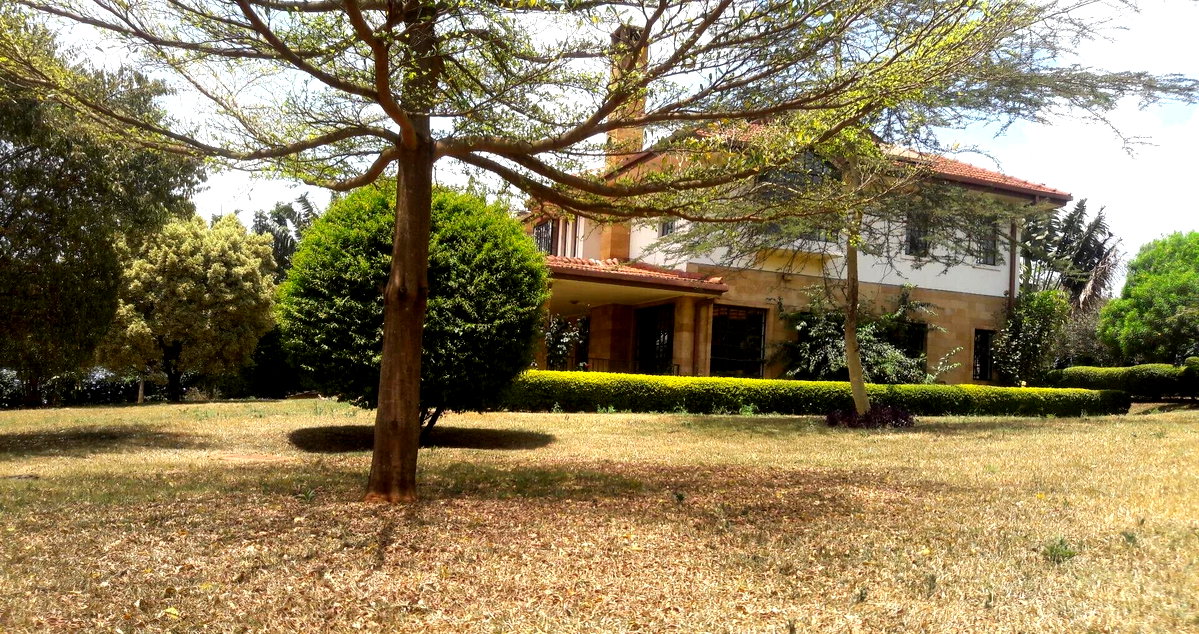 5BR All-Ensuite Townhouse with Big Garden & Fireplace - Runda