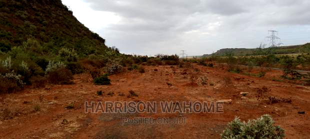 6 Acres Fronting Tarmarc Along Ngong Suswa Road.