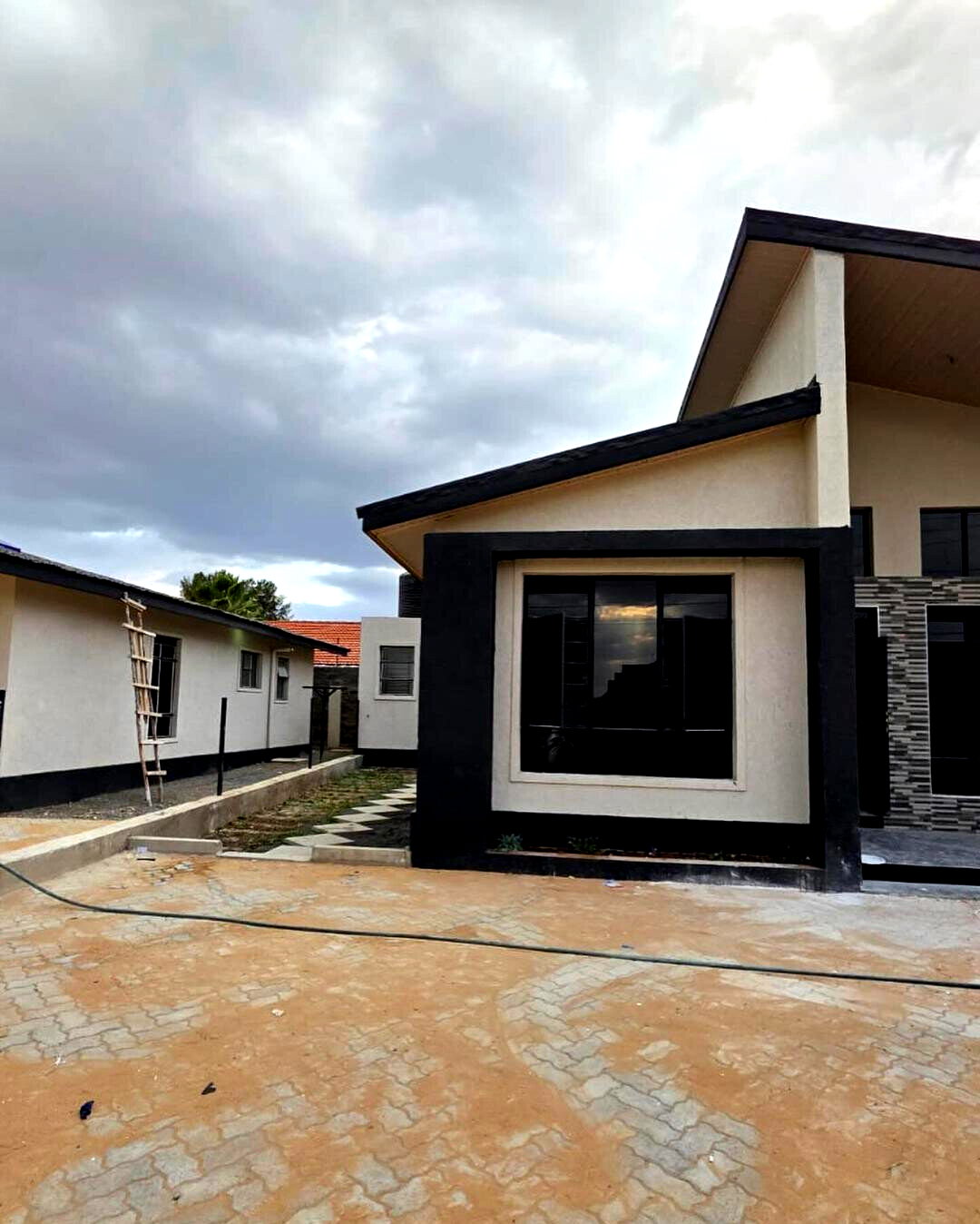 3BR Townhouse with Solar Water Heating & Study - Kitengela