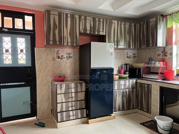 5bdrm Maisonette in Sensei, Kitengela for sale