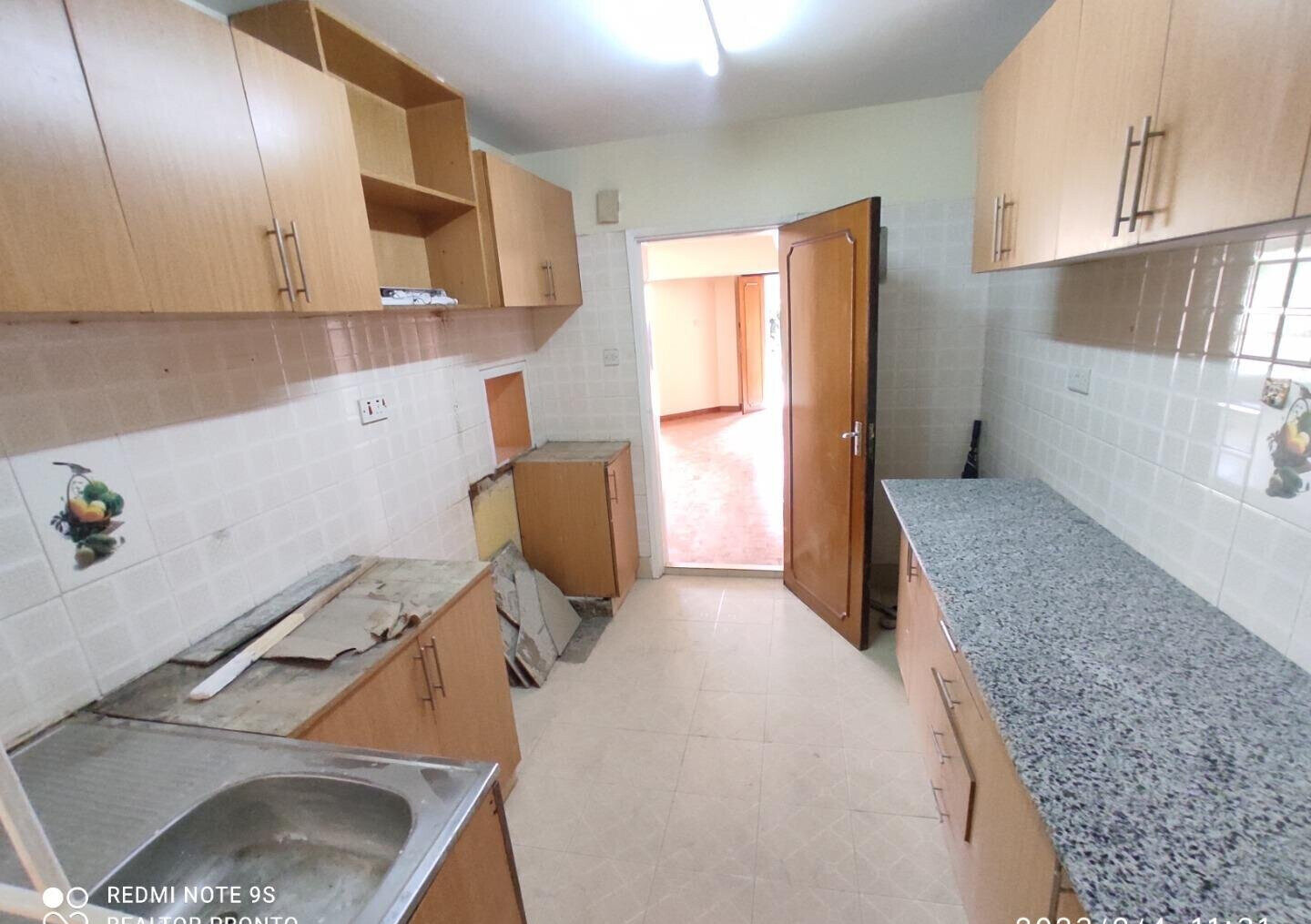 Bright 3BR Townhouse with Staff Quarters - Kilimani
