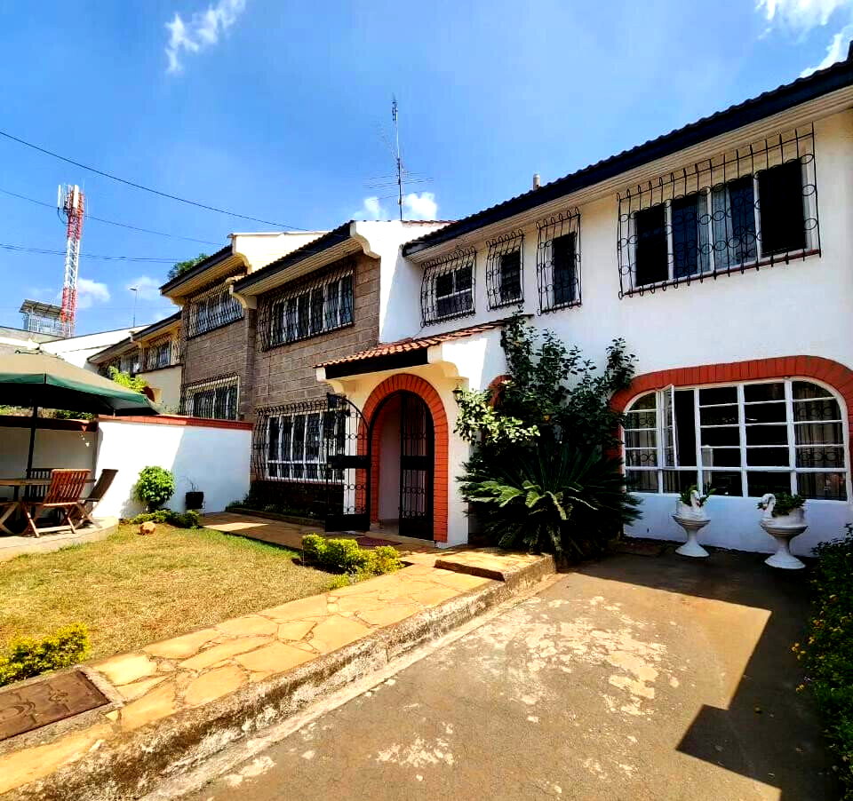 4BR Townhouse with Study & Staff Quarters - Kilimani