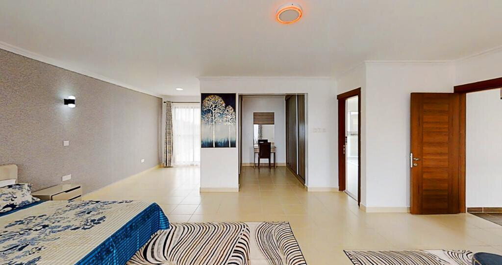 5BR All-Ensuite Townhouse with DSQ & Park View - Syokimau