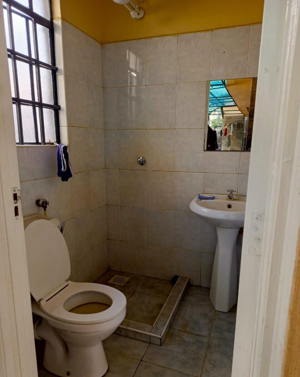 4-Bed Townhouse with Attic Gym & Jacuzzi - Lavington