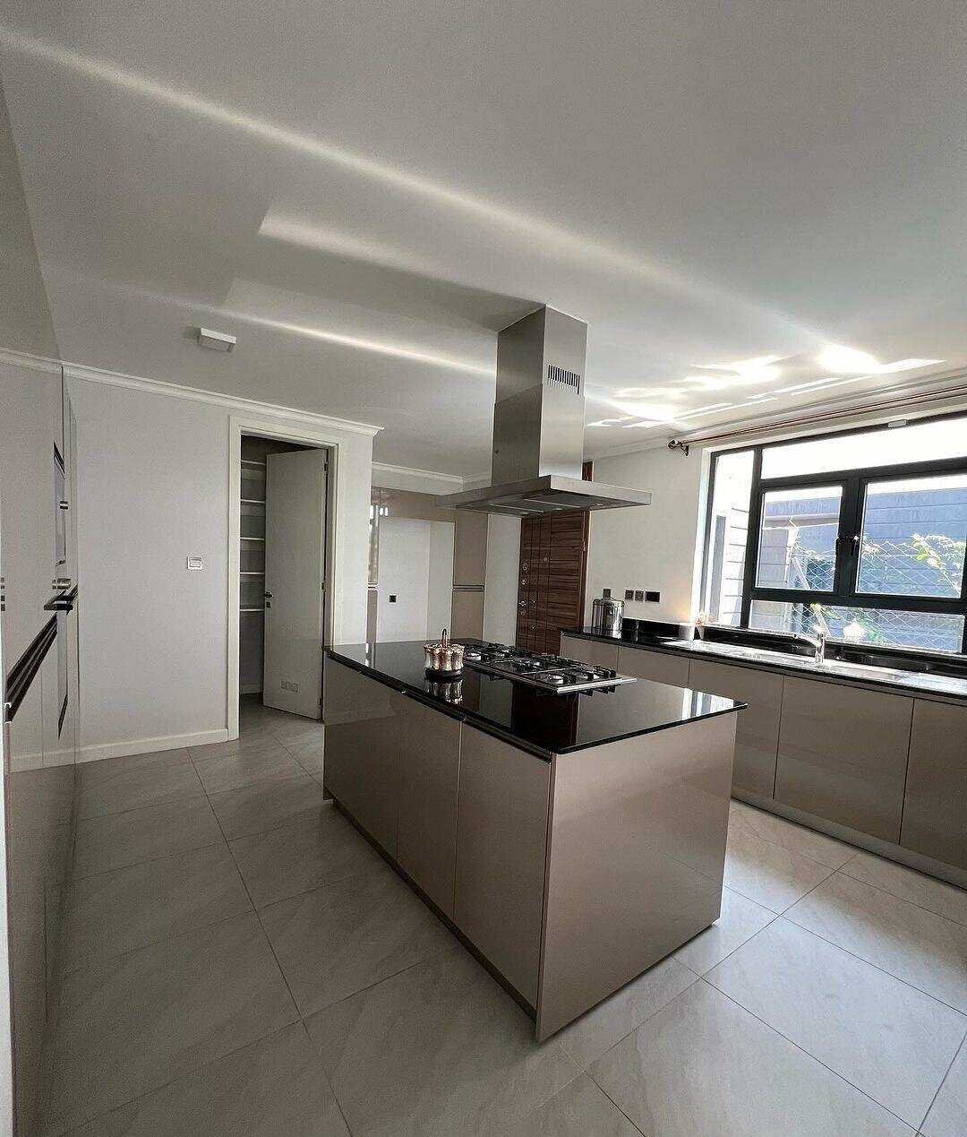 New 4BR All-Ensuite Townhouse with Pool & Gym - Runda