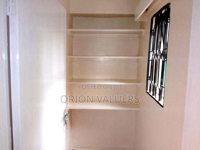 3bdrm House in Nyayo Estate for rent - Image 4