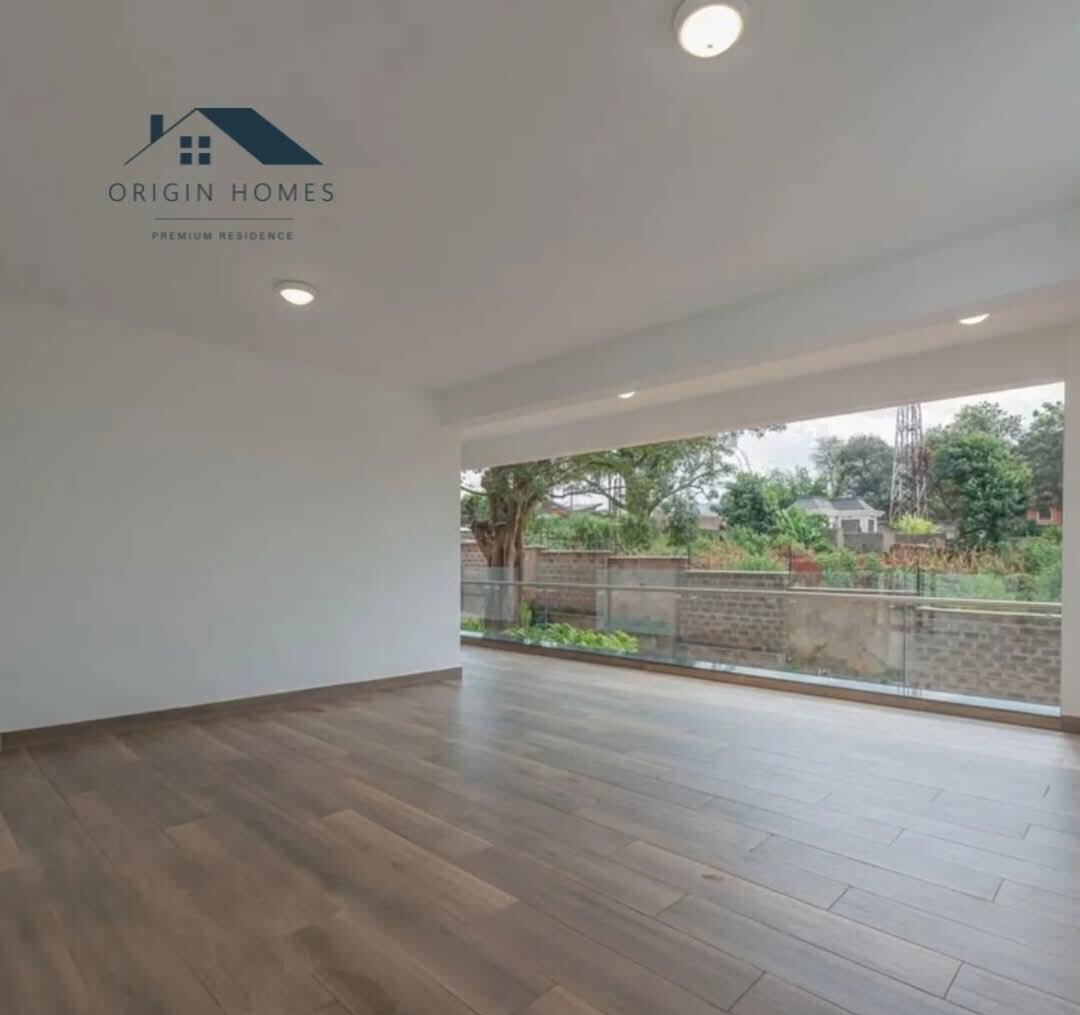 5 En-Suite Townhome with Lift & Solar - Kitisuru