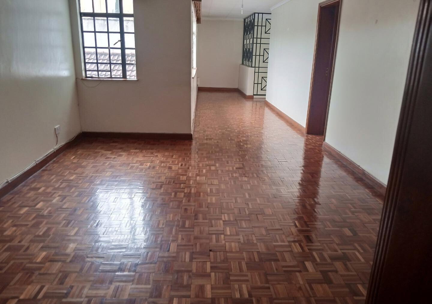 4-Ensuite Townhouse with Fireplace & Pool - Kyuna Estate