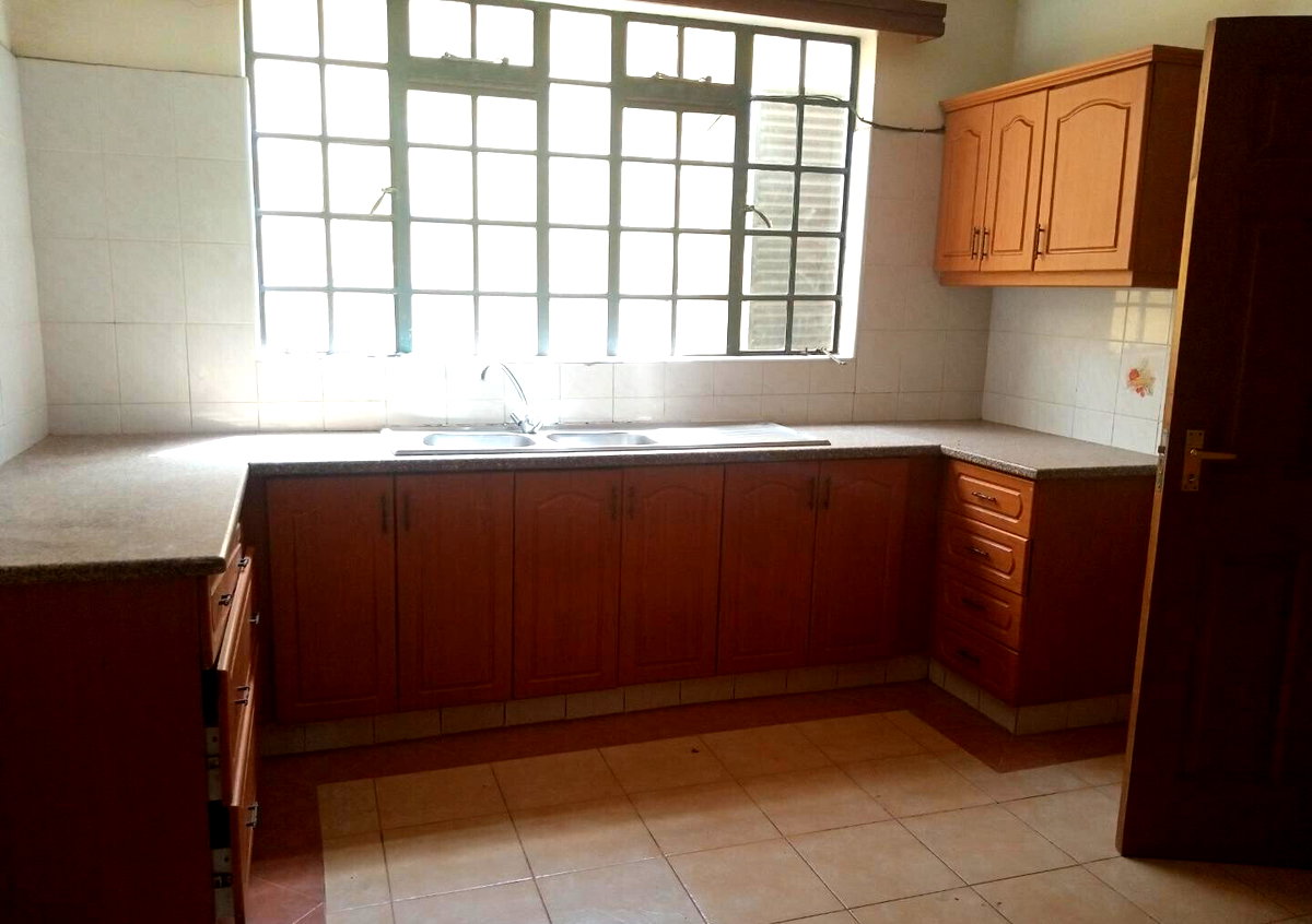 4-Ensuite Townhouse with Fireplace & Pool - Kyuna Estate