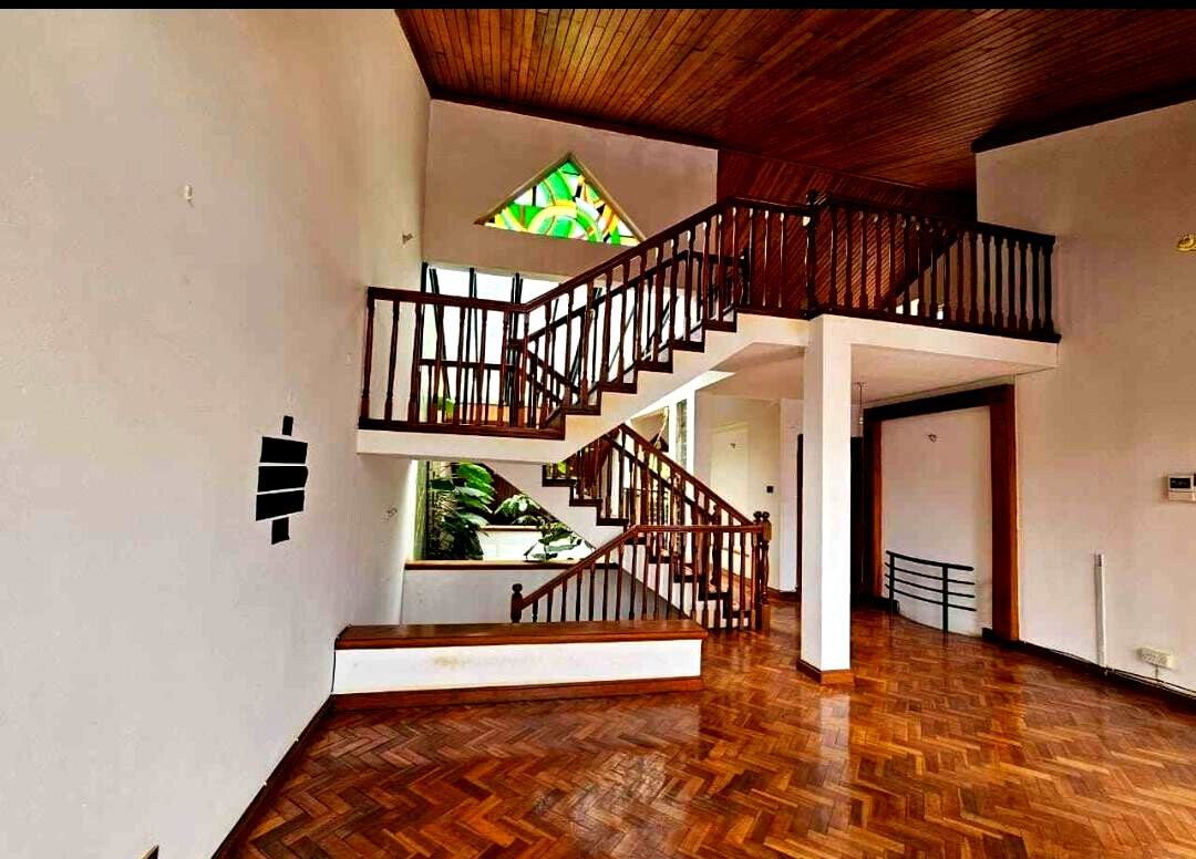 4BR Townhouse with DSQ & Sunken Lounge - Kilimani