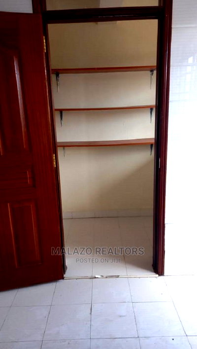 3bdrm Apartment in Tevody Heights, Valley Arcade for sale - Image 6