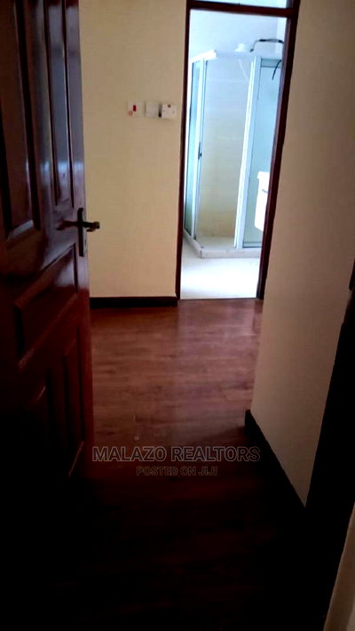 3bdrm Apartment in Tevody Heights, Valley Arcade for sale - Image 11