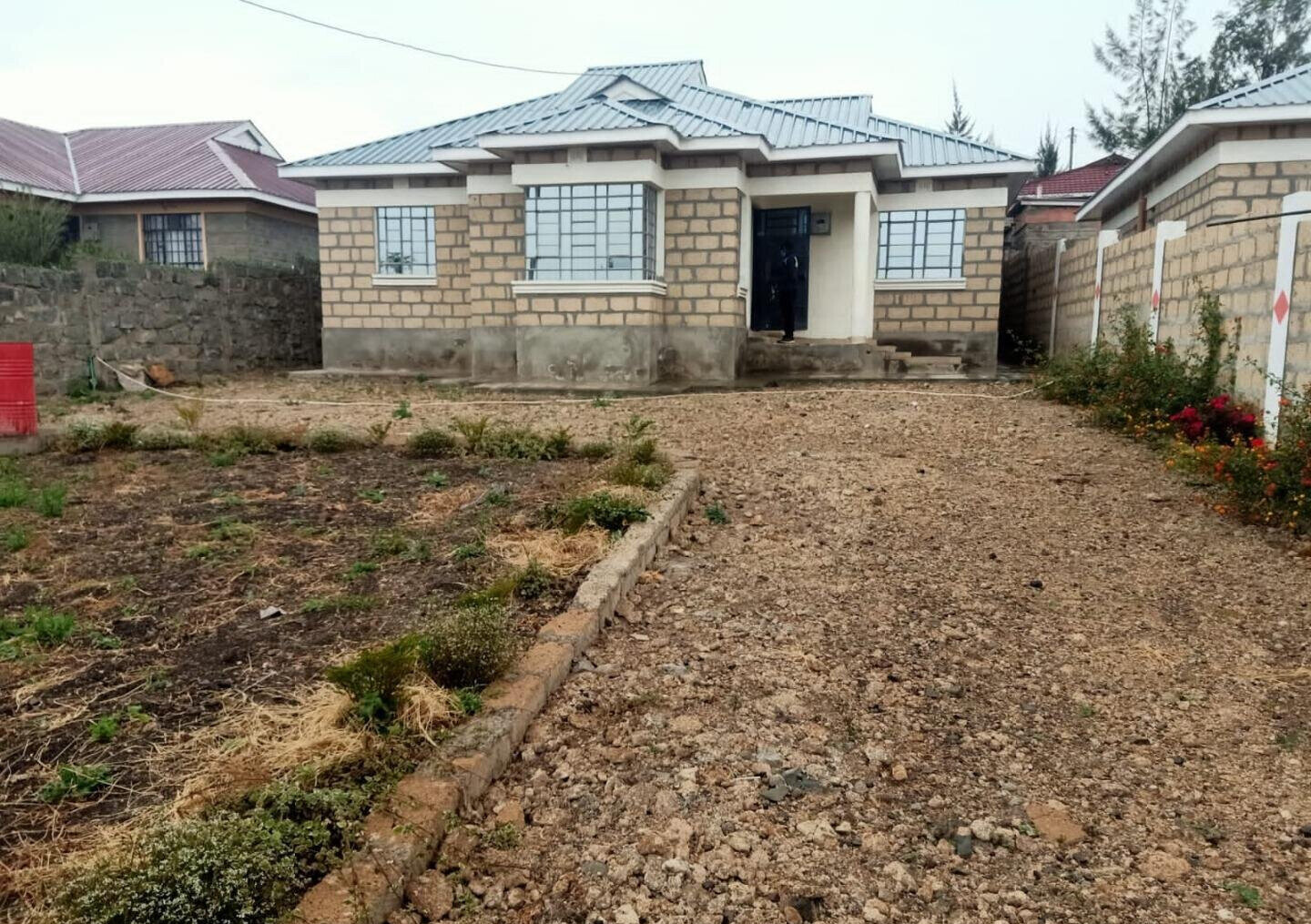 3BR All En-Suite Townhouse with Private Garden & Parking - Kiserian