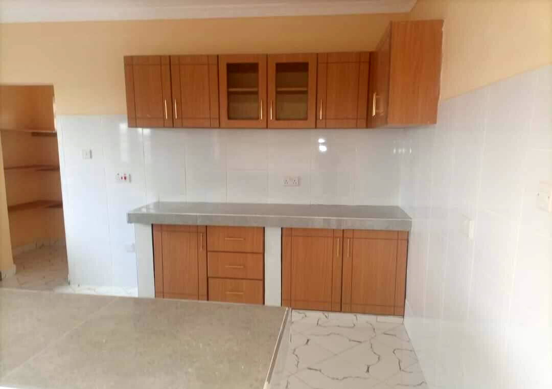 3BR All En-Suite Townhouse with Private Garden & Parking - Kiserian