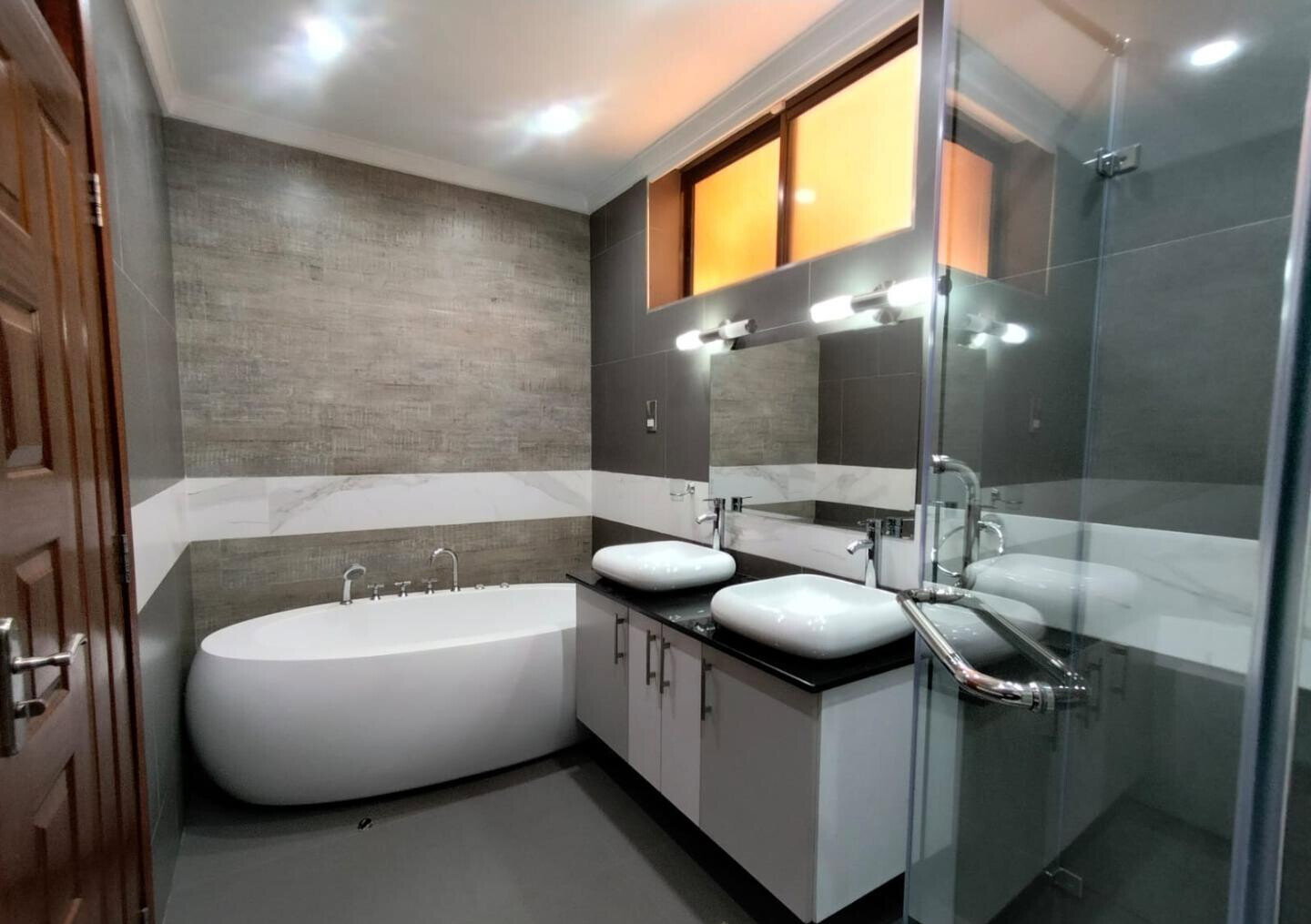 Double-Volume Townhouse with Walk-In Closet & Study - Lower Kabete