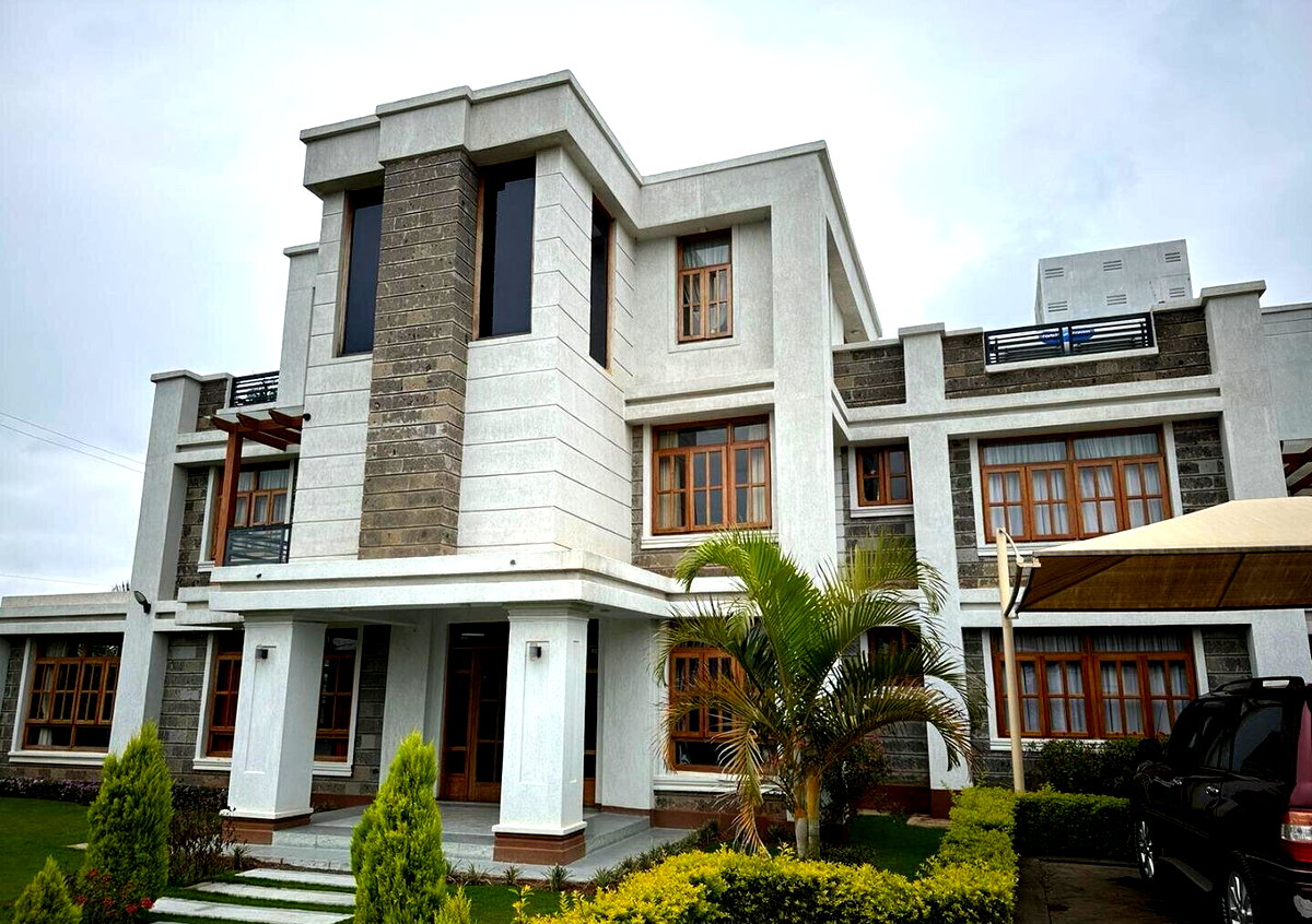 6-Bed Flat-Roof Townhouse on Half-Acre – Karen Gated Community