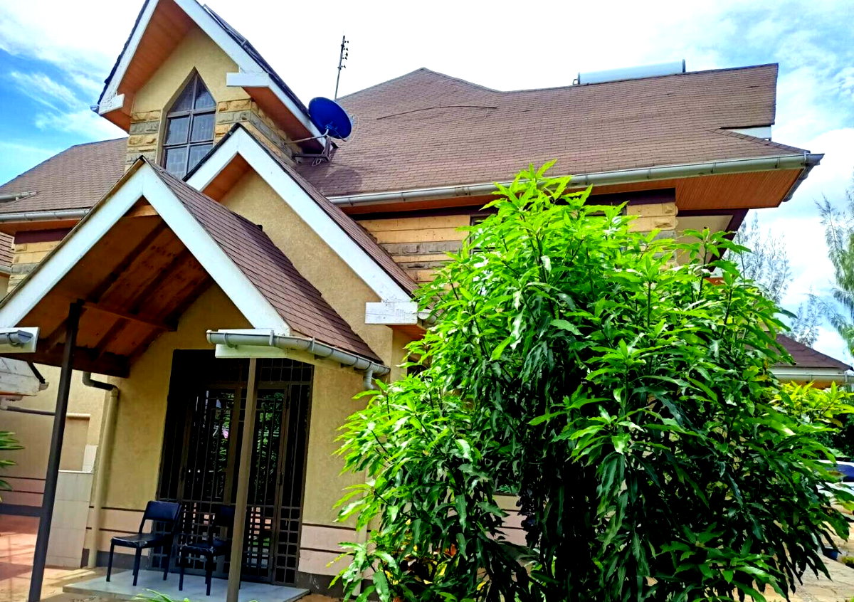 4BR All-Ensuite Villa with Gazebo & Office - Kenyatta Road, Ruiru
