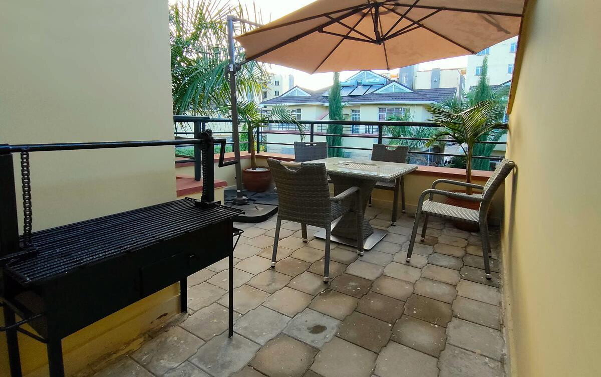 4BR Townhouse with River Views & Private Garden - Athi River