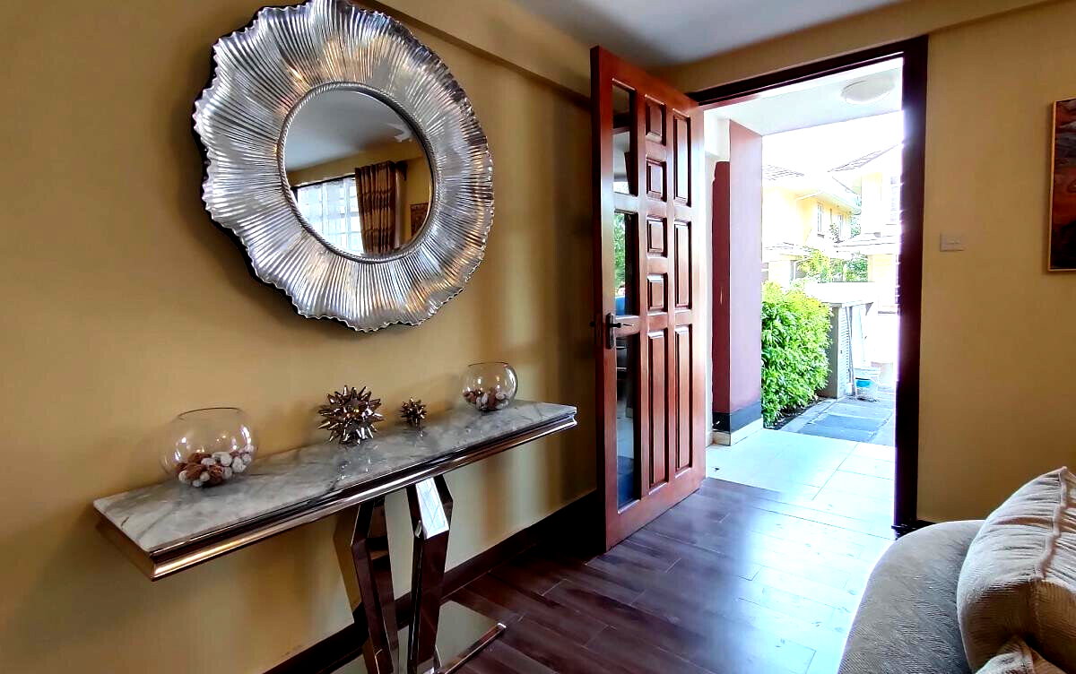 4BR Townhouse with River Views & Private Garden - Athi River