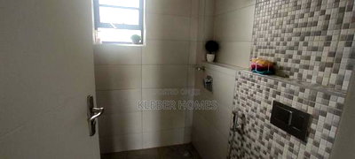 4bdrm Maisonette in South C for sale - Image 15