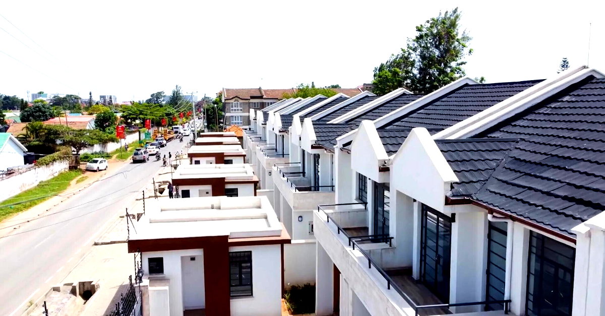 4BR Maisonette with DSQ & Solar Provision - South C Gated
