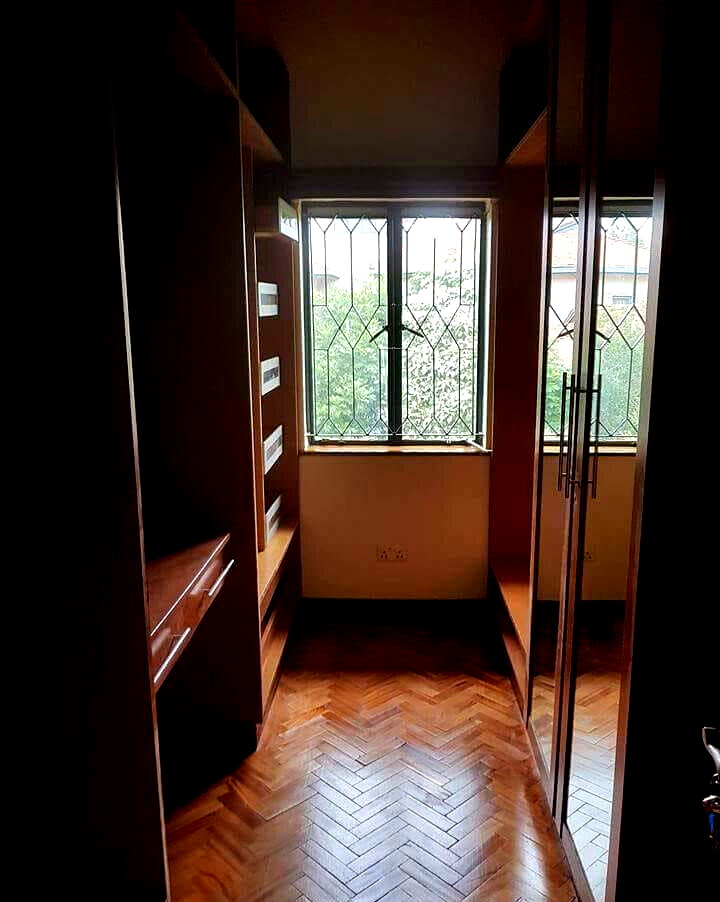 4-Ensuite Townhouse on Half-Acre with Fireplace & SQ – Karen