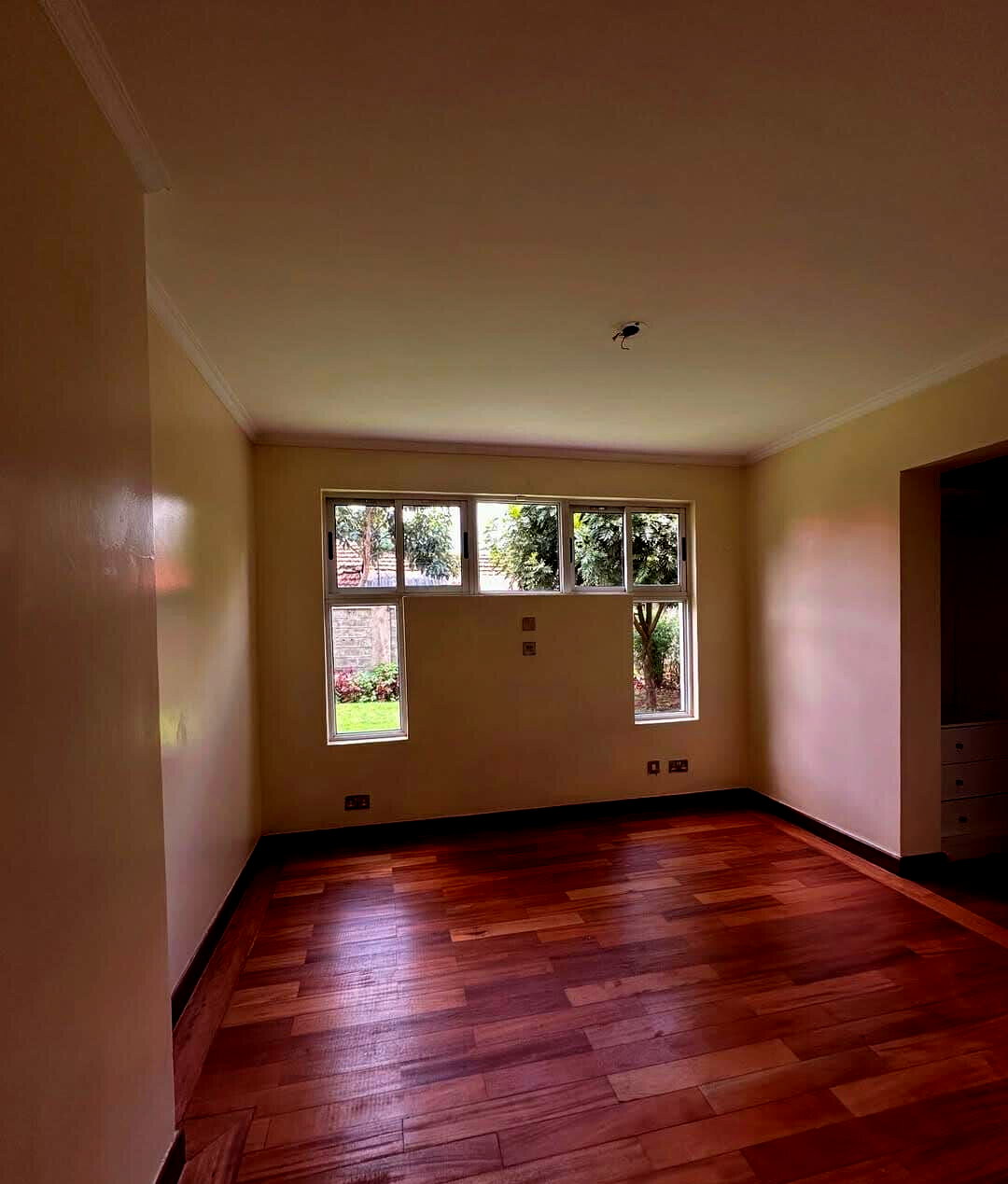 5-Ensuite Townhouse with Gym, Jacuzzi & DSQ - Lavington